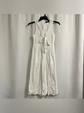 White Etiquette sleeveless eyelet jumpsuit size M ( it runs small) fits size S